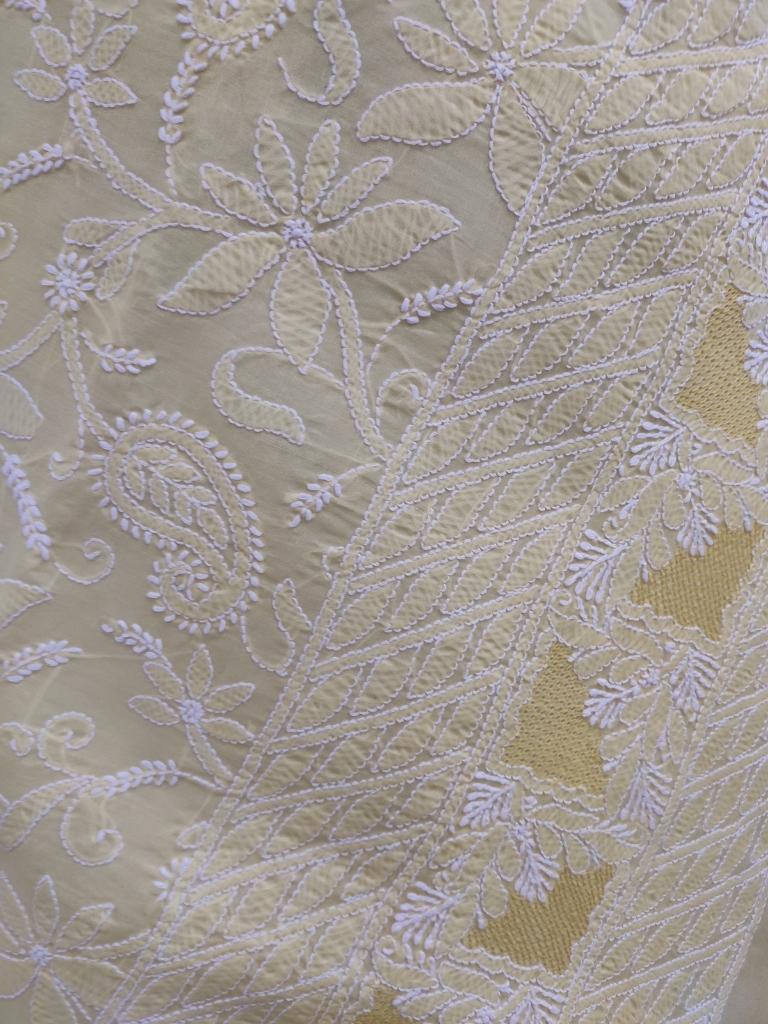 Shyamal Chikan Hand Embroidered White Cotton Lucknowi Chikankari Saree With Blouse Piece And daraz Work- S14478