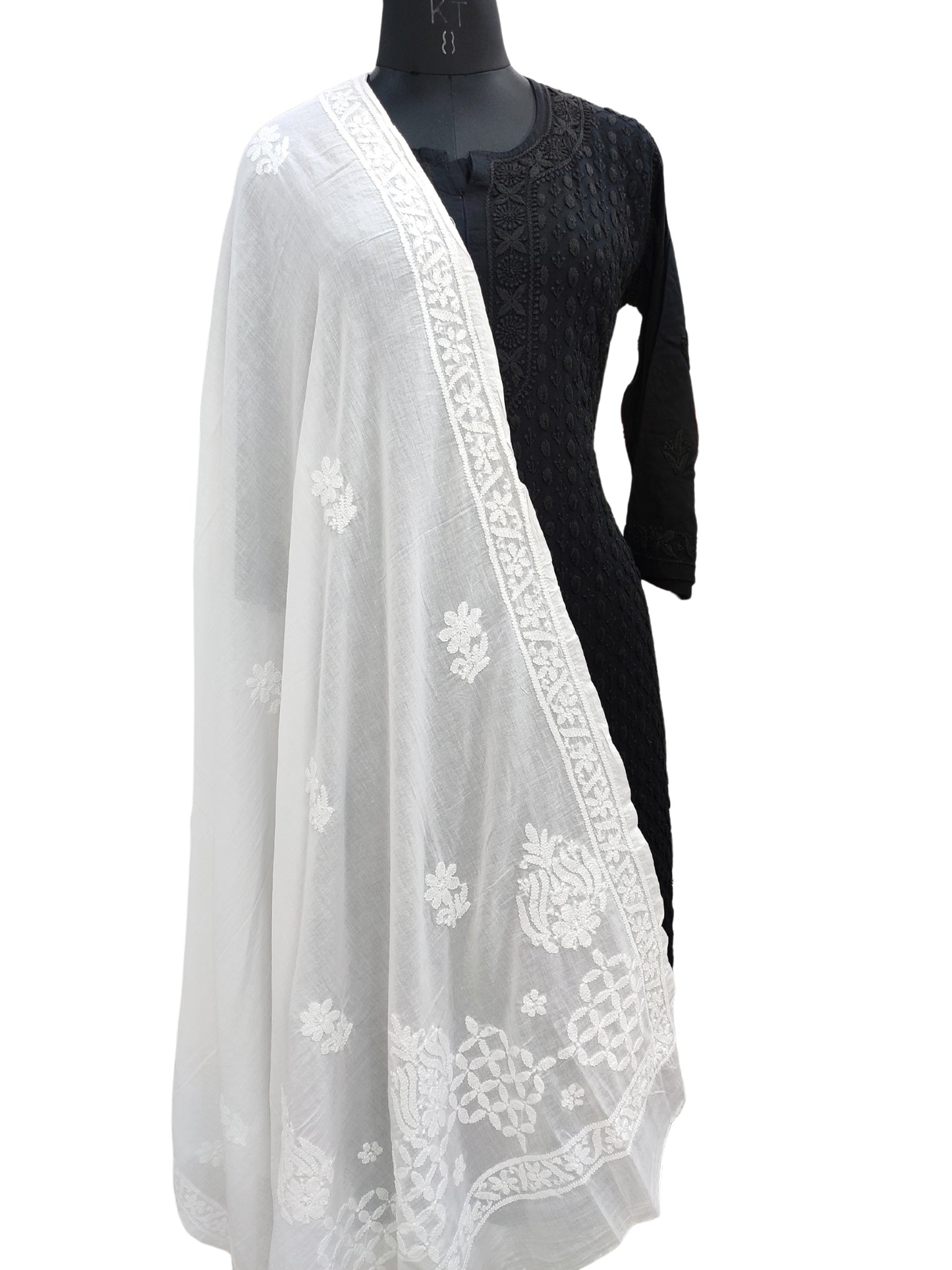 Shyamal Chikan Hand Embroidered White Malmal Cotton Lucknowi Chikankari Dupatta - S24495