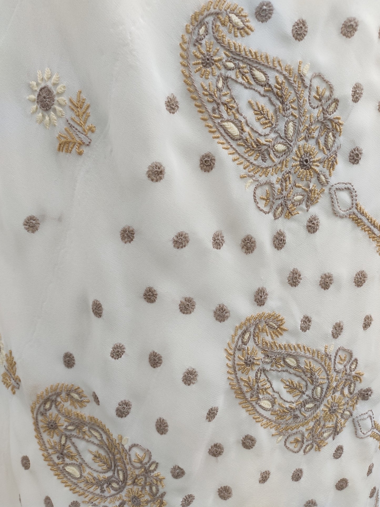 Shyamal Chikan Hand Embroidered White Pure Georgette Lucknowi Chikankari Saree With Blouse Piece  - S22432