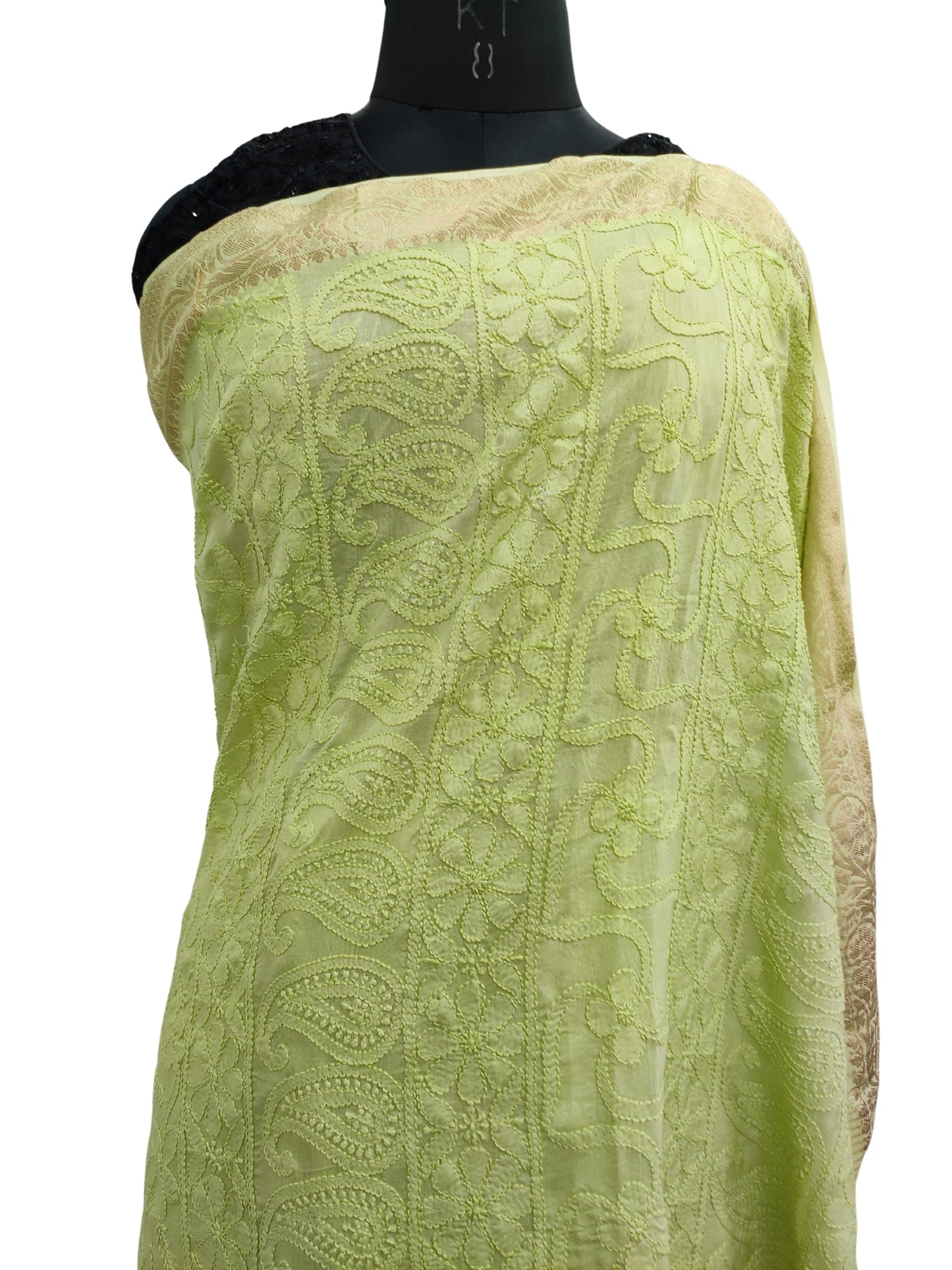 Shyamal Chikan Hand Embroidered Green Pure Muslin Lucknowi Chikankari Saree With Blouse Piece- S20084