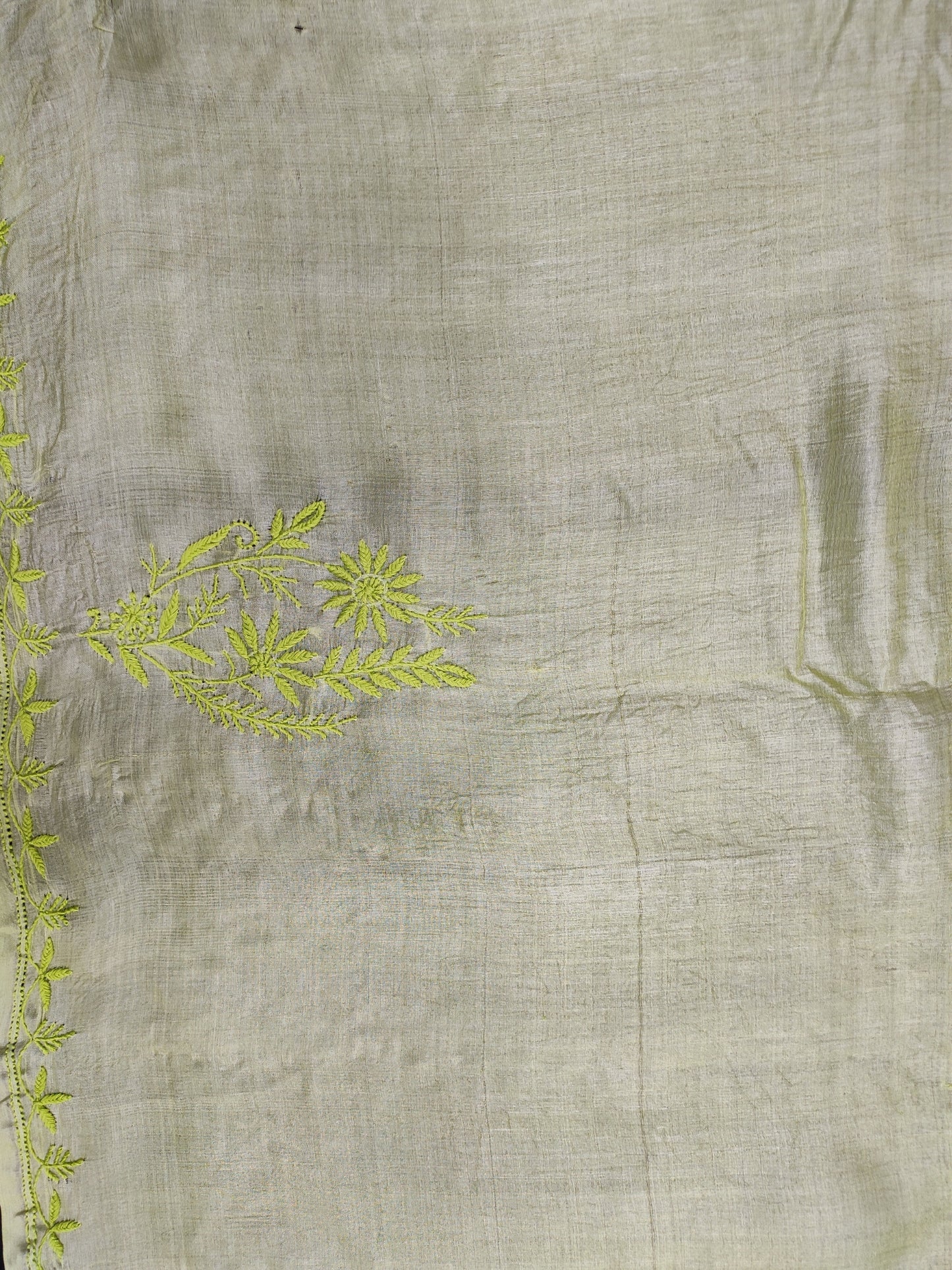 Shyamal Chikan Hand Embroidered Green Tusser Silk Lucknowi Chikankari Saree With Blouse Piece- S22440