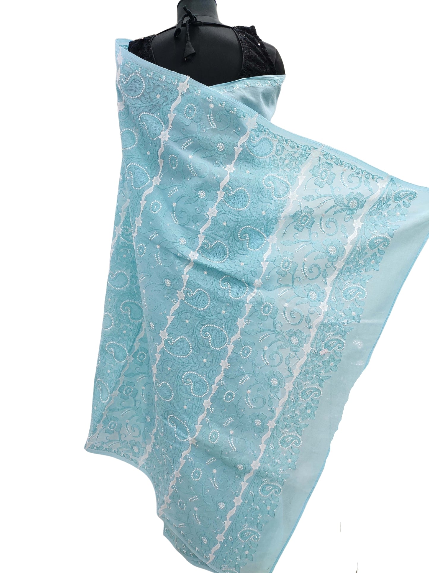 Shyamal Chikan Hand Embroidered Blue Cotton Lucknowi Chikankari Saree With Blouse Piece And daraz Work- S11942