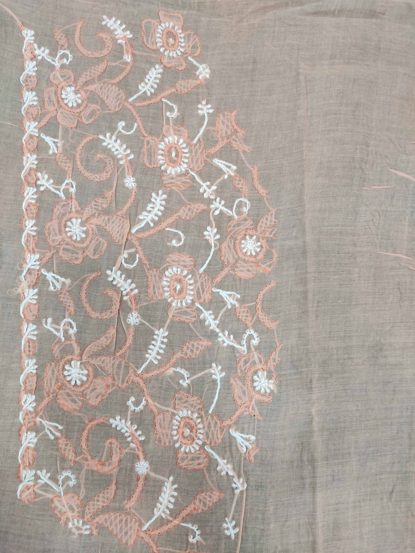 Shyamal Chikan Hand Embroidered Peach Cotton Lucknowi Chikankari Saree With Blouse Piece And daraz Work- S12042